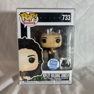 Alien - Ripley with Jonesy Funko